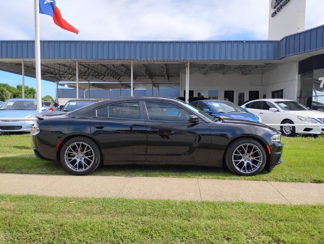 2017 Dodge Charger SE RWD