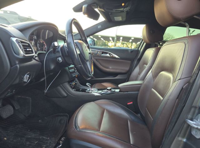 2017 Infiniti QX30 Premium AWD