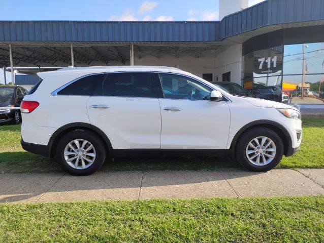2017 Kia Sorento 2.4L LX