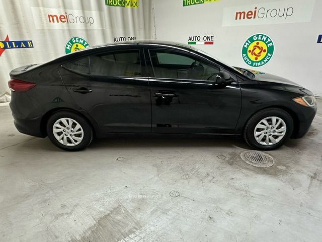 2018 Hyundai Elantra SE 6AT