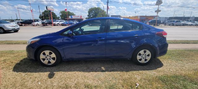 2017 Kia Forte LX 6M