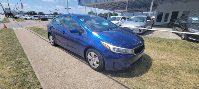 2017 Kia Forte LX 6M