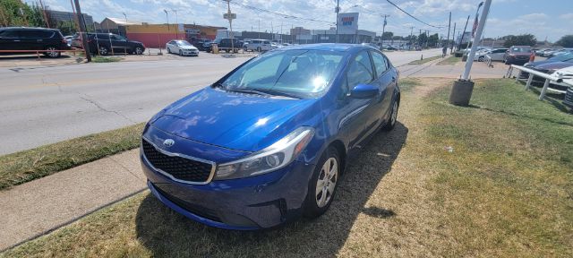2017 Kia Forte LX 6M