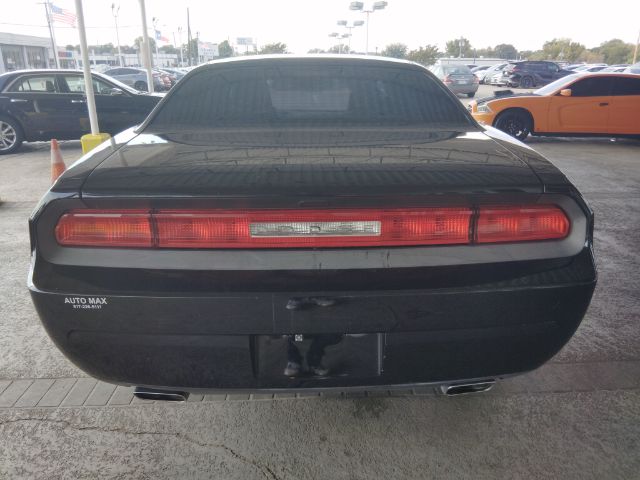 2014 Dodge Challenger SXT
