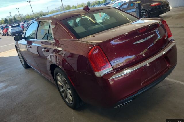 2017 Chrysler 300 Limited AWD