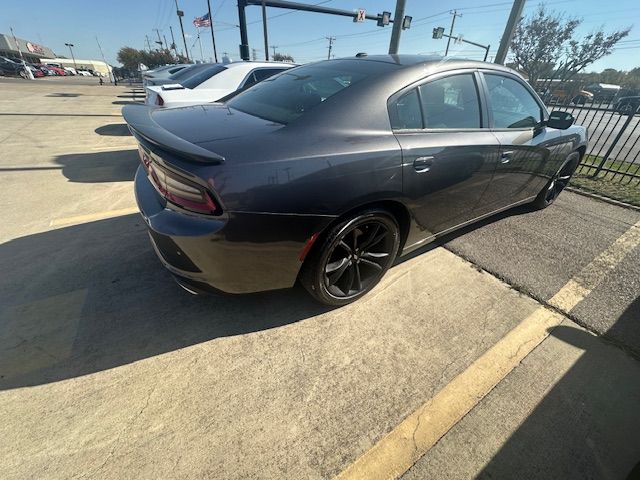 2018 Dodge Charger SXT RWD