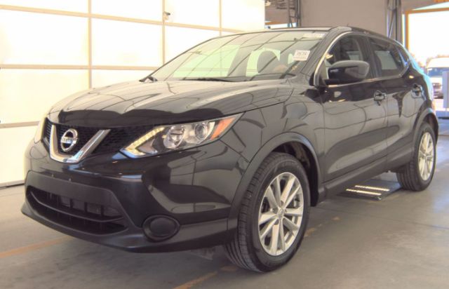 2017 Nissan Rogue Sport S