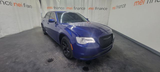 2018 Chrysler 300 Touring