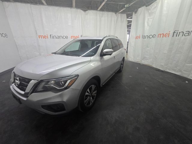 2017 Nissan Pathfinder SL