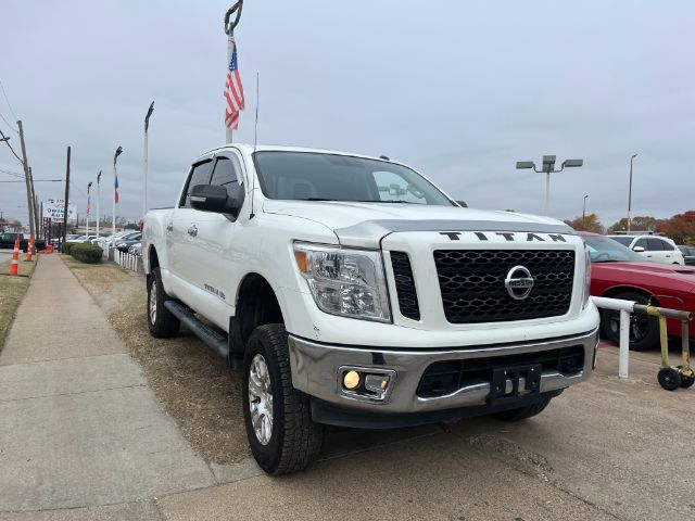 2019 Nissan Titan SV Crew Cab 4WD