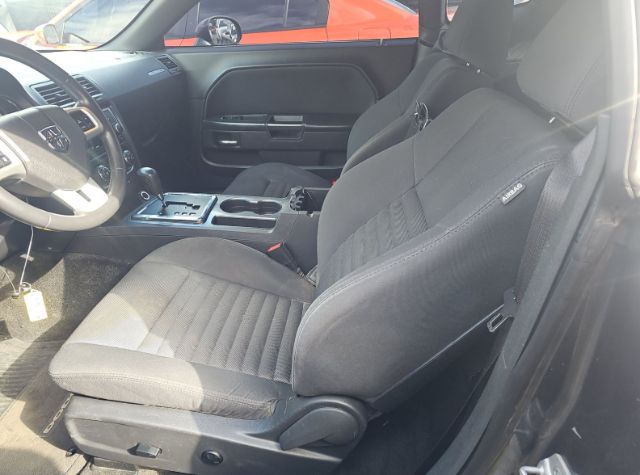 2013 Dodge Challenger SXT