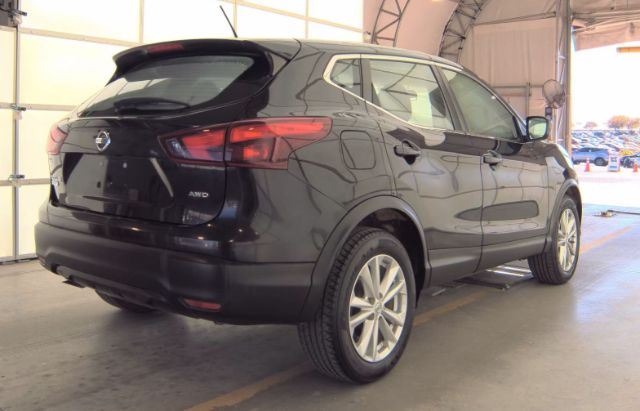 2017 Nissan Rogue Sport S