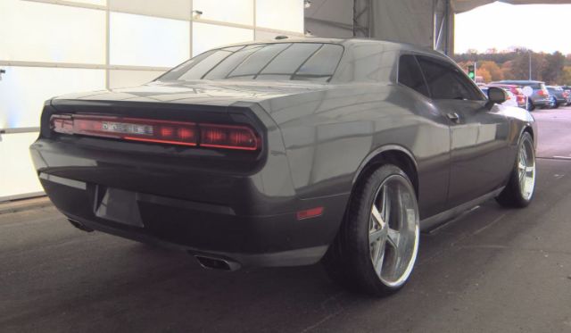 2013 Dodge Challenger SXT