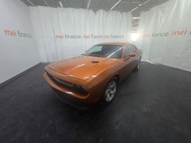 2011 Dodge Challenger SE's photo