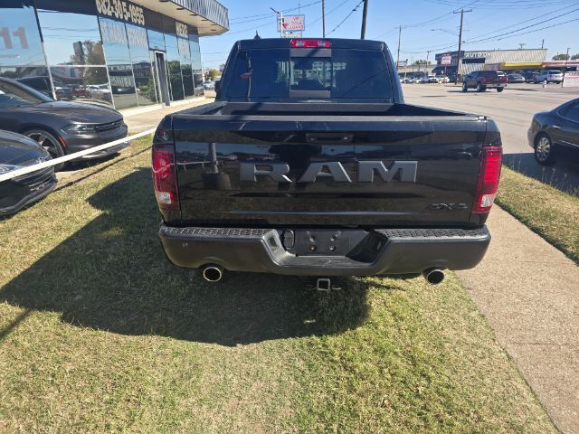2018 RAM 1500 4WD V8 CREW CAB 5.7L NIGHT
