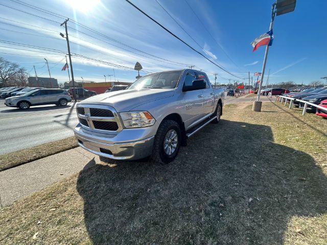 2017 RAM 1500 SLT Crew Cab 4WD