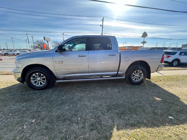2017 RAM 1500 SLT Crew Cab 4WD