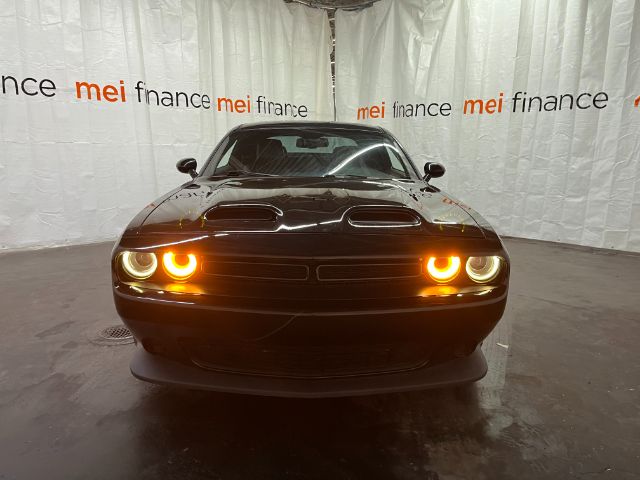 2015 Dodge Challenger SXT Plus