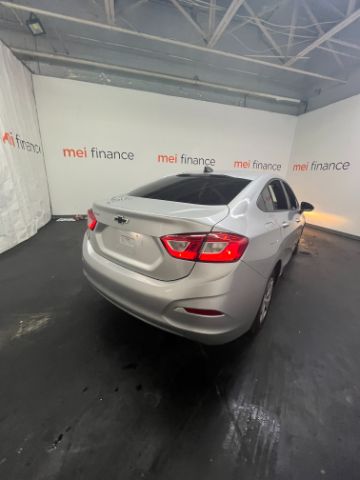 2018 Chevrolet Cruze LS Auto