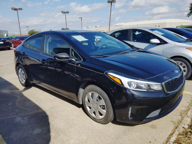 2017 Kia Forte LX 6A