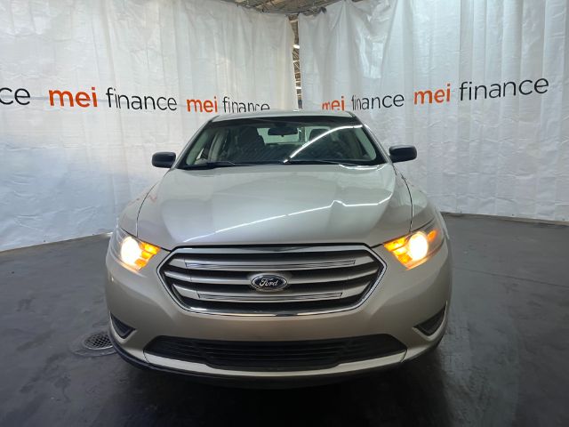 2018 Ford Taurus SE FWD