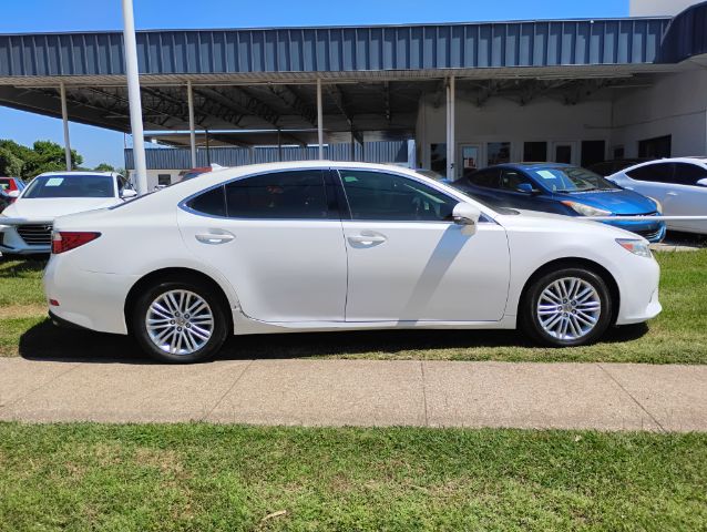 2013 Lexus ES 350 4D SEDAN
