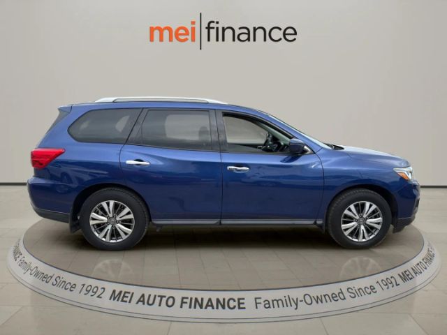 2019 Nissan Pathfinder S