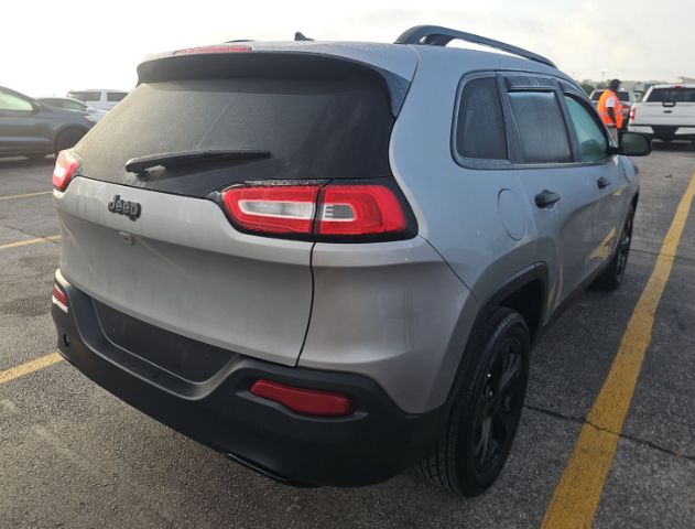 2016 Jeep Cherokee Altitude