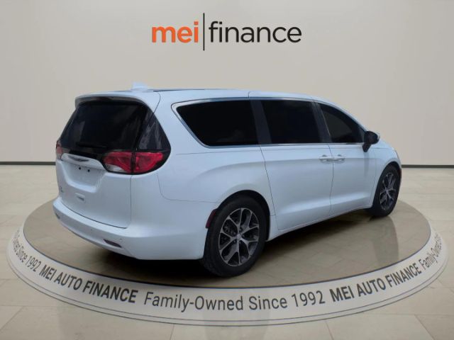 2017 Chrysler Pacifica LX