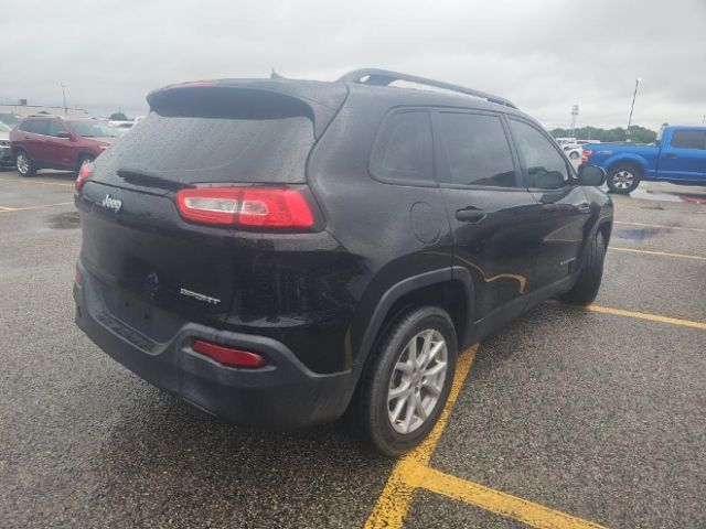 2016 Jeep Cherokee Sport