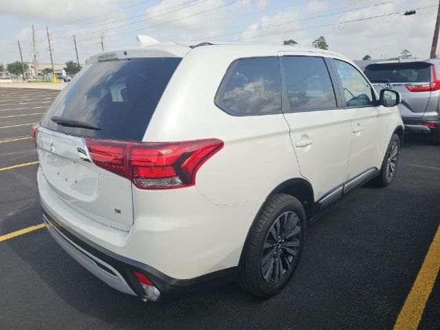 2020 Mitsubishi Outlander 4WD 4C 4D SUV SE