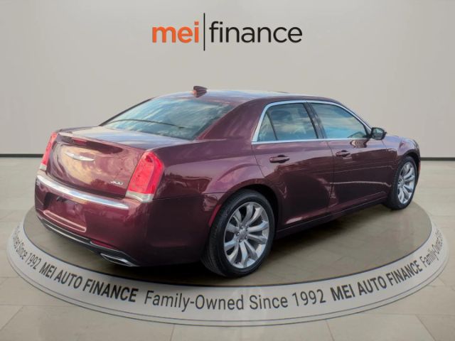 2017 Chrysler 300 Limited