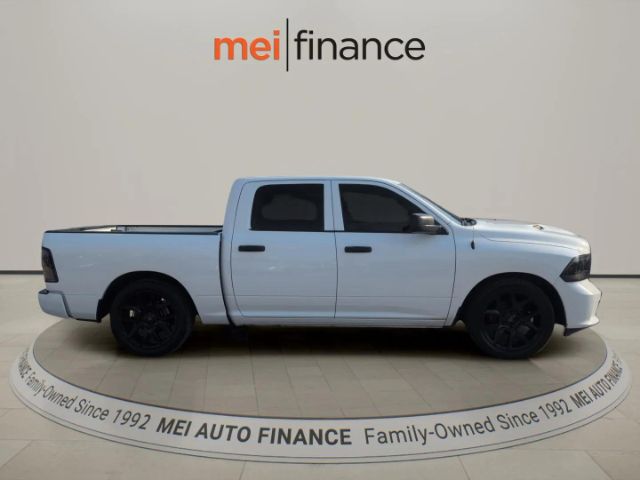 2019 RAM 1500 Classic Classic Express Crew